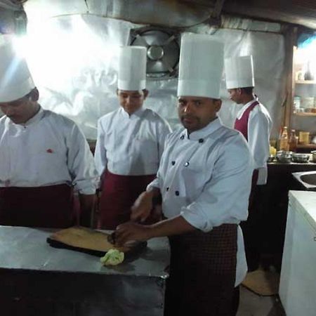 Uttarakhand Resort Kausani Bagian luar foto