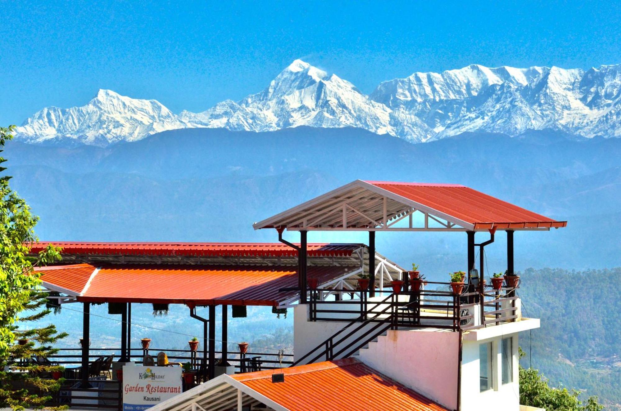Uttarakhand Resort Kausani Bagian luar foto