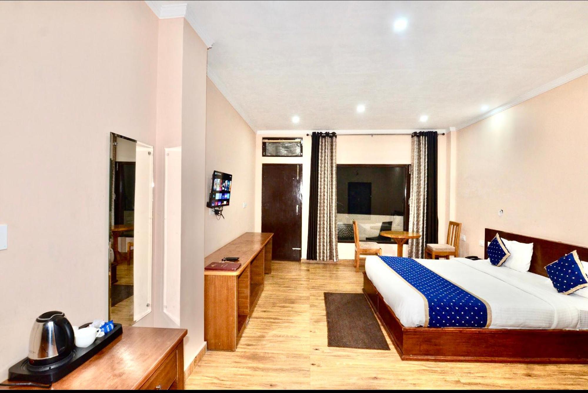 Uttarakhand Resort Kausani Bagian luar foto