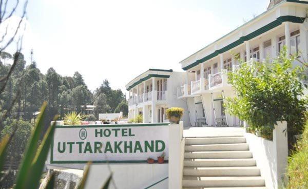 Uttarakhand Resort Kausani Bagian luar foto