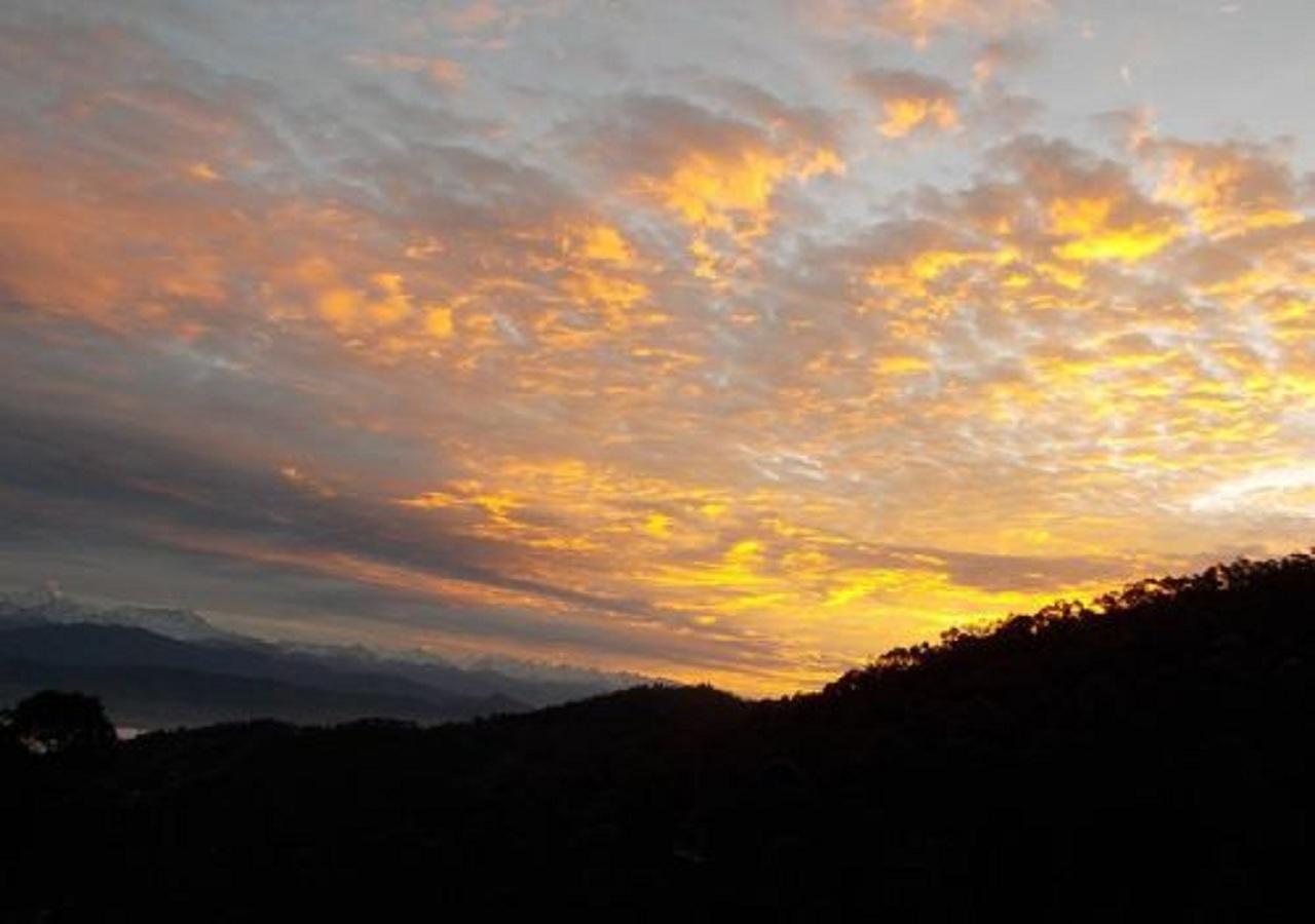 Uttarakhand Resort Kausani Bagian luar foto